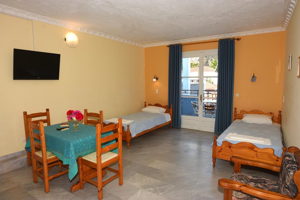 Blue Sky Hotel - Petra - Lesvos - Greece Eksteriør billede